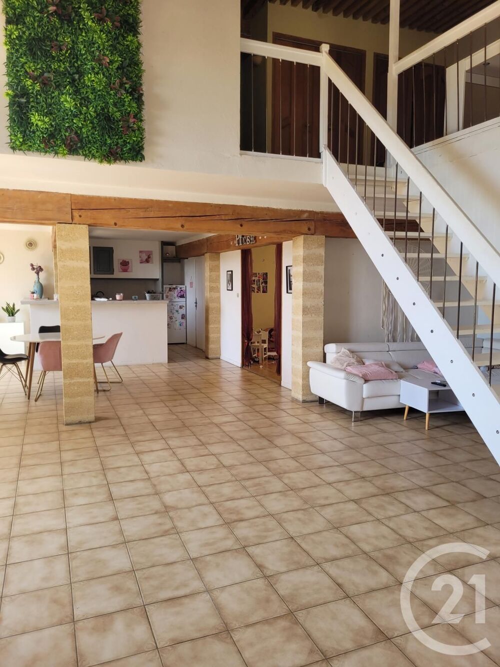 location Appartement - 5 pièce(s) - 150 m² Tresques (30330)