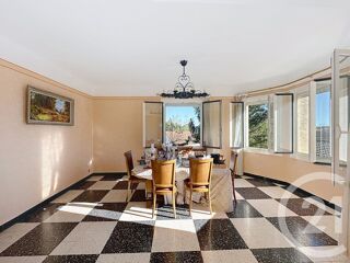  Maison � vendre 6 pi�ces 235 m�