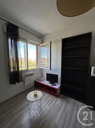  Appartement à louer 1 pièce 19 m²