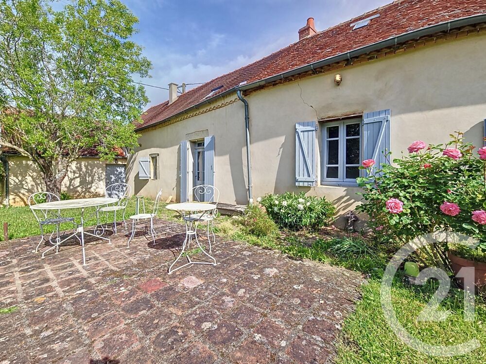 5 Min de CHANTELLE - Ensemble immobilier composé de 2 ma....