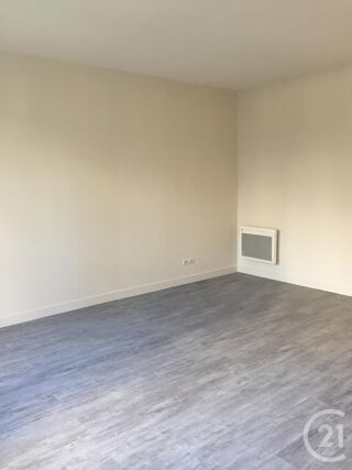  Appartement à louer 1 pièce 26 m²