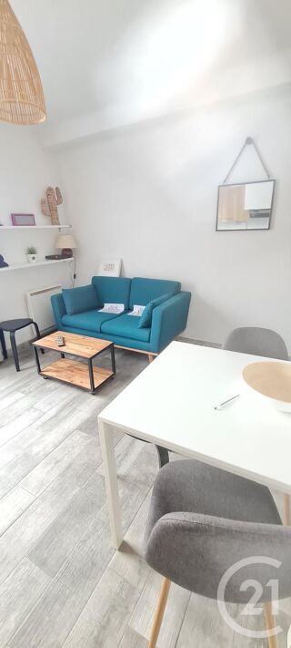  Appartement à louer 2 pièces 25 m²
