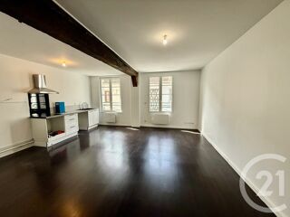  Appartement à louer 3 pièces 65 m²