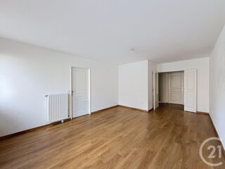  Appartement à vendre 4 pièces 79 m² Fontainebleau