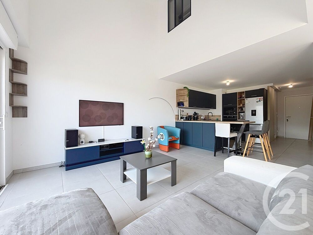 La Roquette-sur-Siagne Duplex 4 pièces en dernier étage....