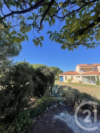  Maison à louer 4 pièces 210 m²