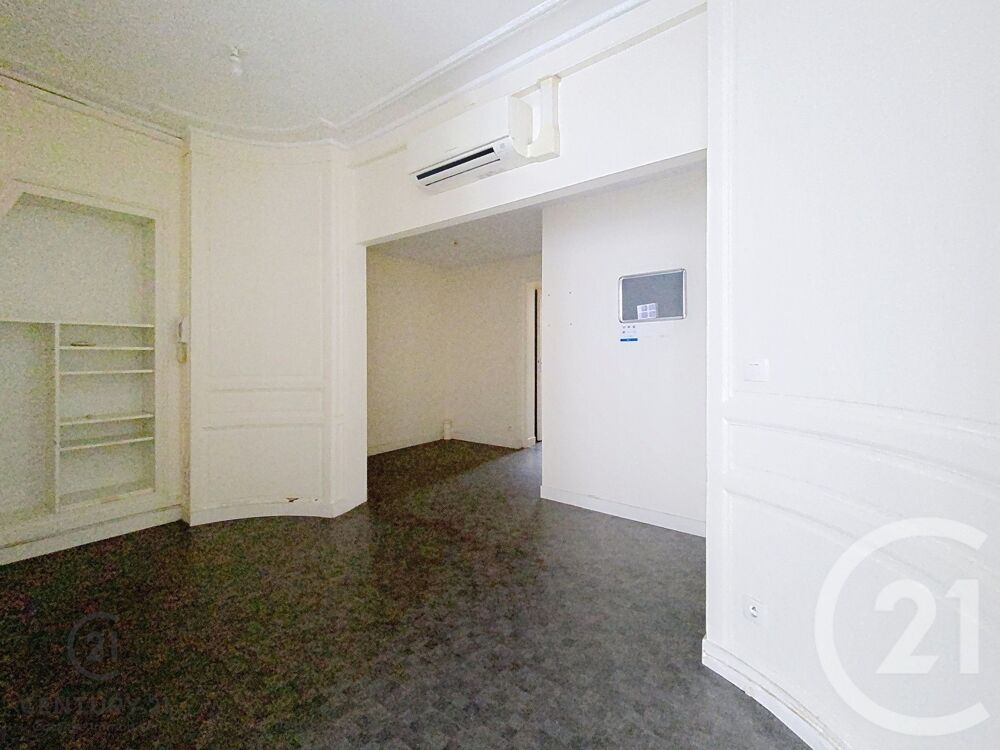 Emplacement recherché en plein c½ur de NEMOURS ! <br....
