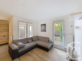 Appartement à louer 2 pièces 55 m²
