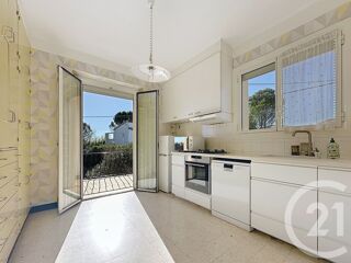  Maison � vendre 6 pi�ces 235 m�