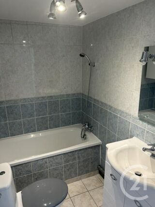  Appartement à louer 2 pièces 46 m²