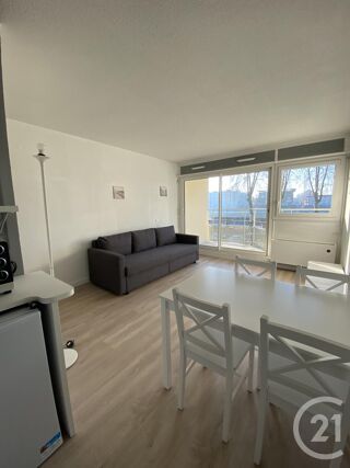  Appartement à louer 1 pièce 28 m²