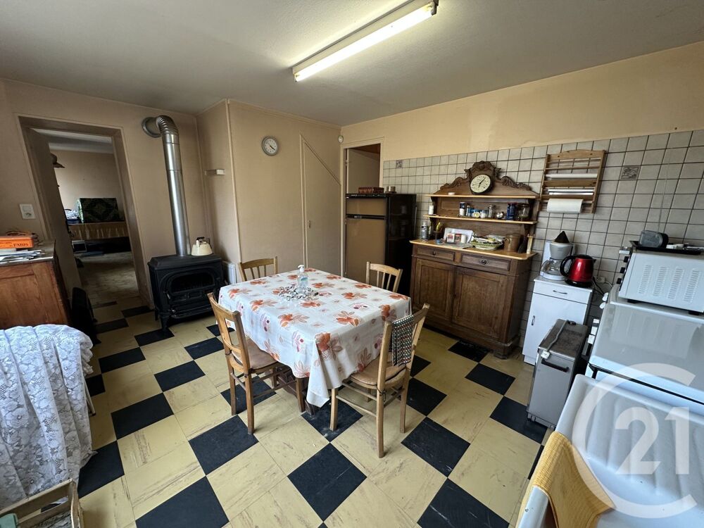 Vandenesse, petite commune à 10 minutes de Cercy-la-Tour....