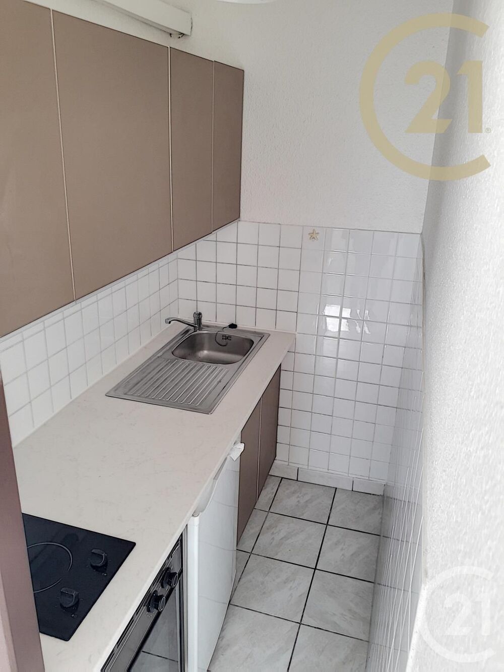 Appartement T1 Bis au 6ème étage avec ascenseur. Ce bien....