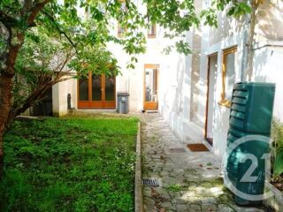  Maison à louer 8 pièces 162 m²