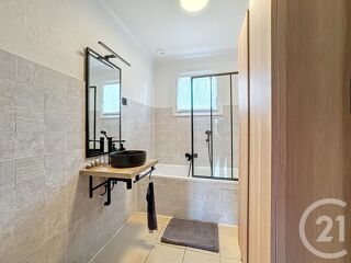  Maison  vendre 4 pices 136 m