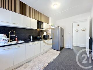  Immeuble à vendre 200 m²