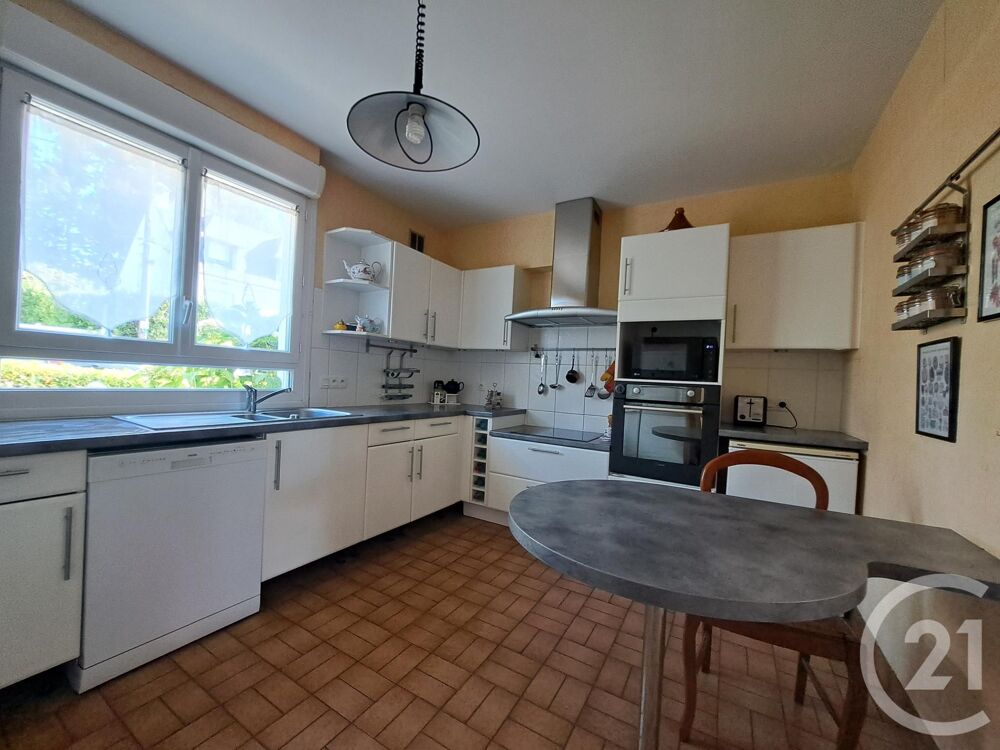 vente Maison - 6 pièce(s) - 240 m² Saint-Avé (56890)