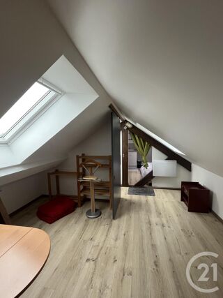  Appartement à louer 2 pièces 47 m²