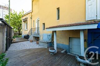  Maison � vendre 8 pi�ces 215 m�