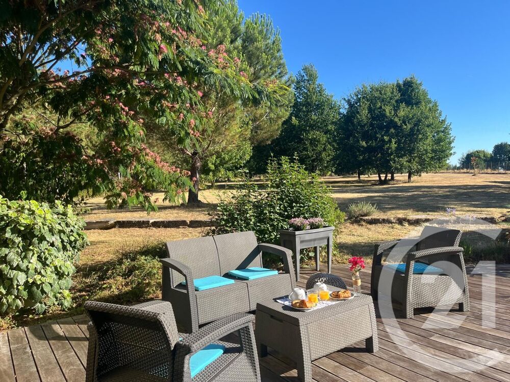 vente Maison - 5 pièce(s) - 261 m² Montpon-Ménestérol (24700)