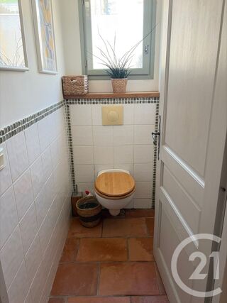  Maison à louer 4 pièces 178 m²