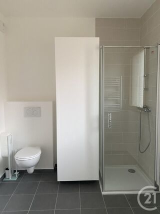  Appartement à louer 2 pièces 46 m²