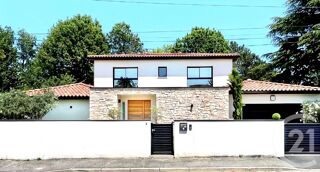  Maison � vendre 6 pi�ces 219 m�