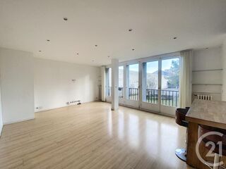  Appartement � louer 3 pi�ces 64 m�