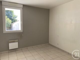 Maison à louer 4 pièces 104 m²