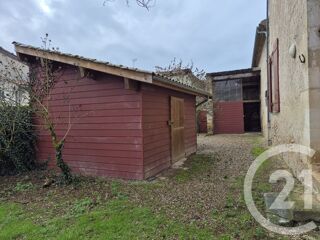  Maison à louer 6 pièces 226 m²