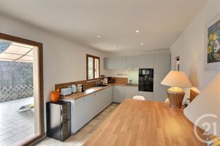  Maison � louer 5 pi�ces 219 m�