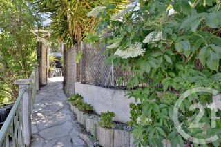  Maison � vendre 9 pi�ces 217 m�