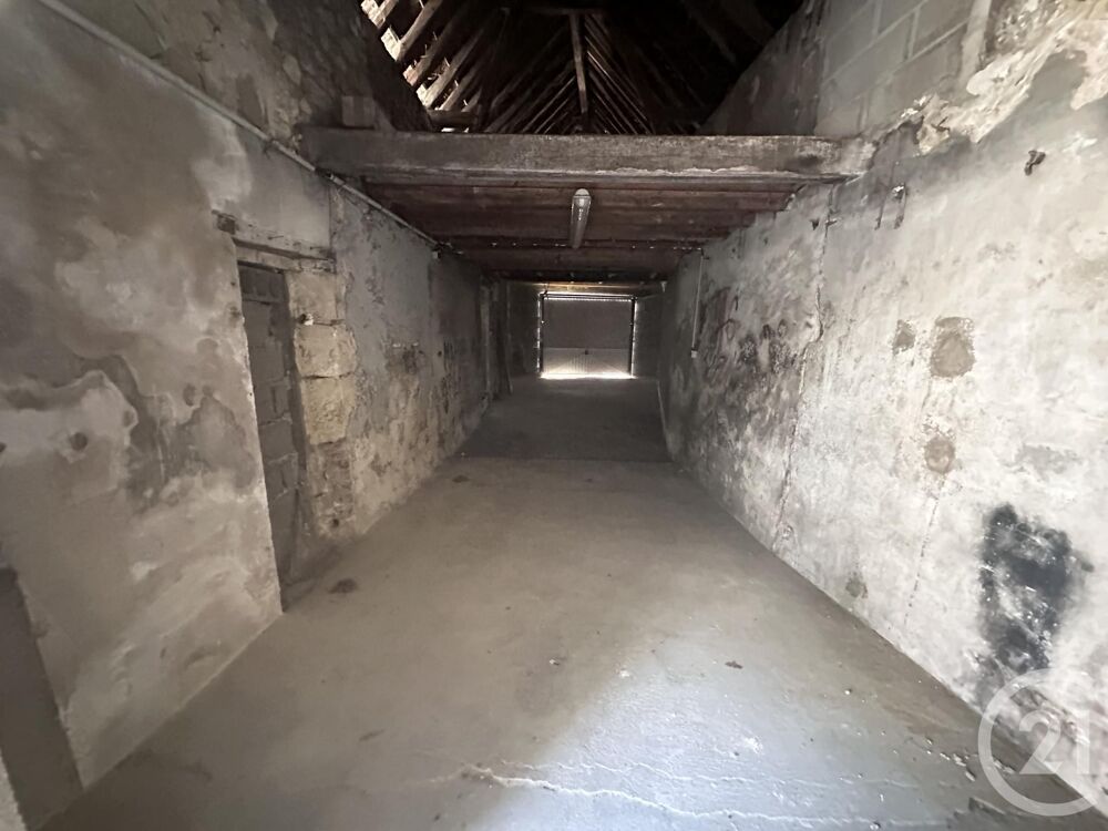 location Parking / Garage - 40 m² Nazelles-Négron (37530)