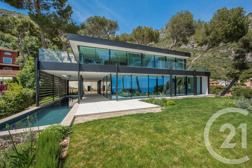 Eze bord de Mer: Cette villa neuve de style contemporain....