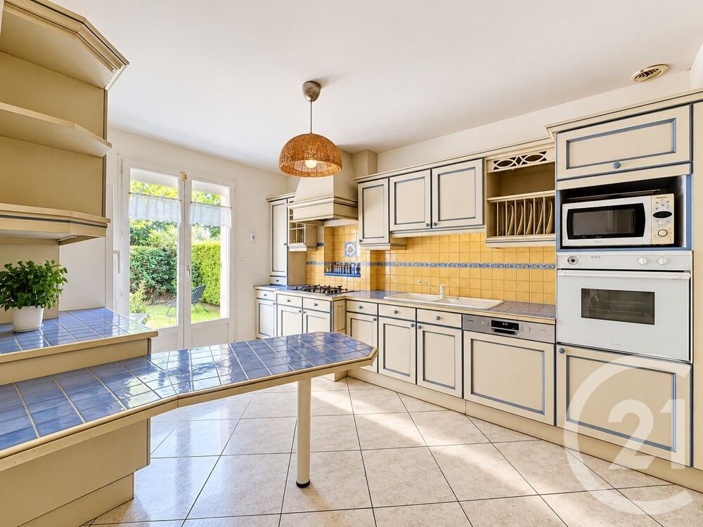 vente Maison - 9 pièce(s) - 282 m² Thiais (94320)