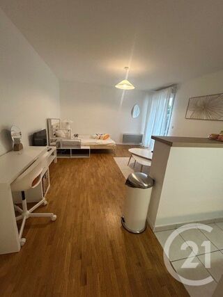  Appartement à louer 1 pièce 32 m²