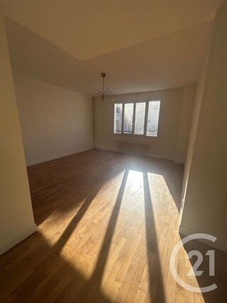  Appartement � louer 3 pi�ces 82 m�