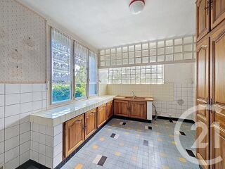  Maison  vendre 6 pices 181 m