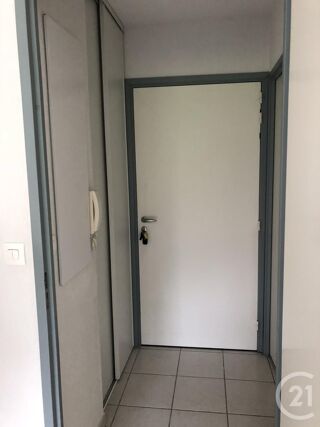  Appartement à louer 2 pièces 40 m²