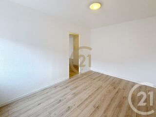  Appartement à louer 2 pièces 46 m²