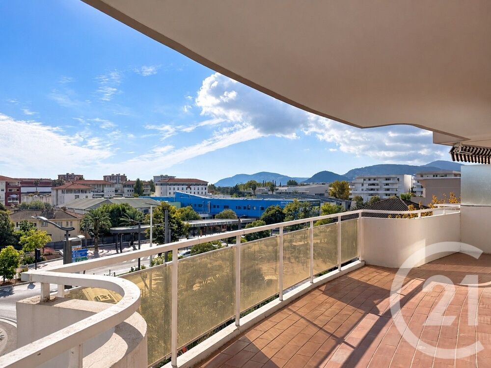 vente Appartement - 2 pièce(s) - 50 m² Mandelieu-la-Napoule (06210)