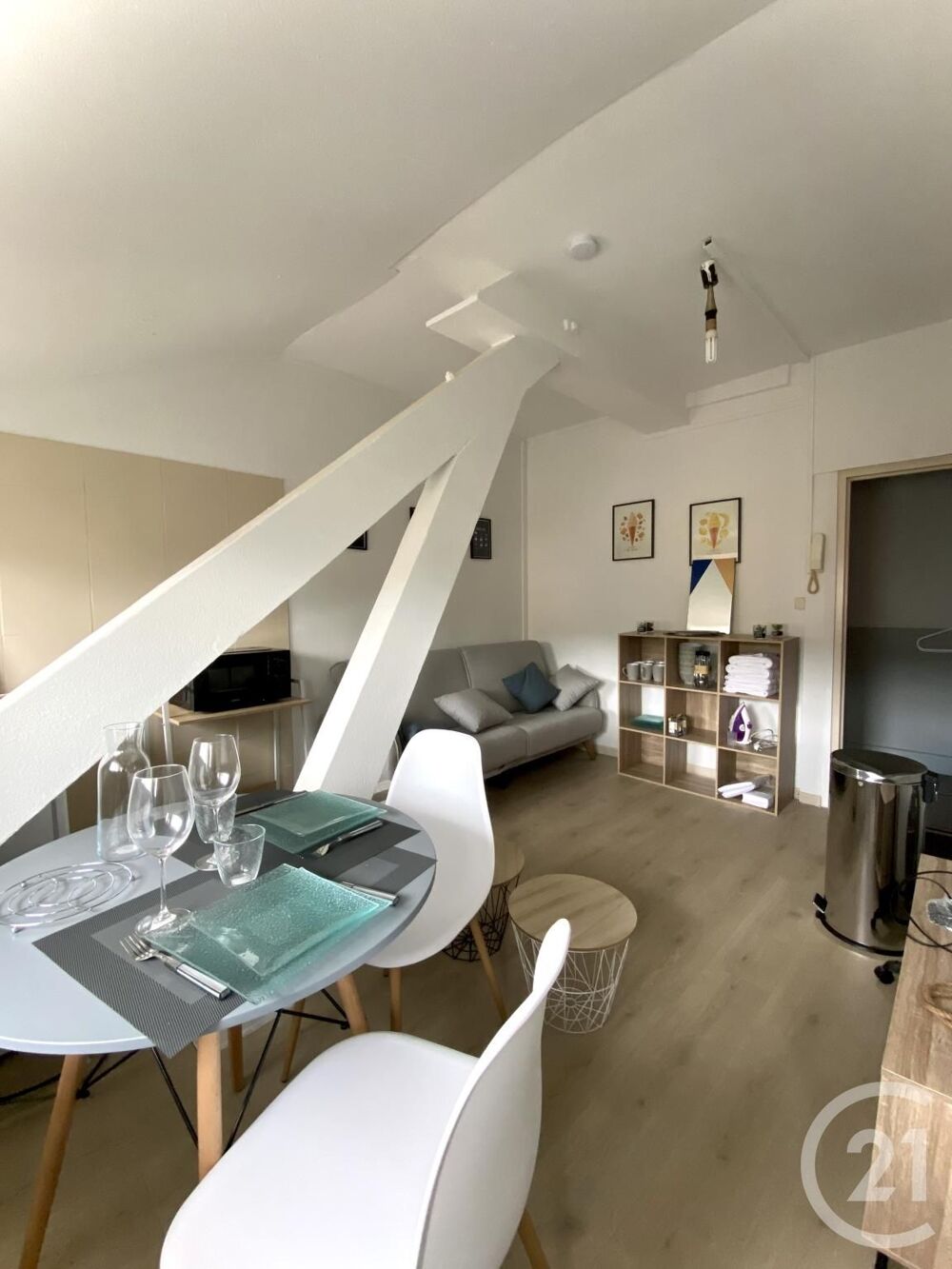 Century 21 Agence de la Gare vous propose à SOCHAUX au c....