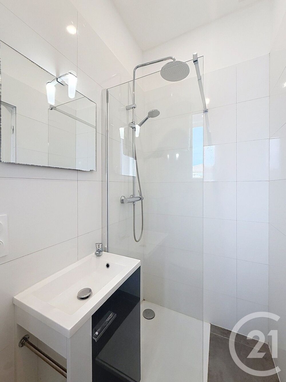 location Appartement - 1 pièce(s) - 13 m² Cannes (06400)