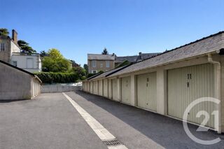  Parking / Garage à louer 12 m²