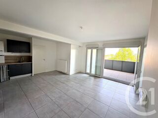  Appartement à louer 3 pièces 65 m²