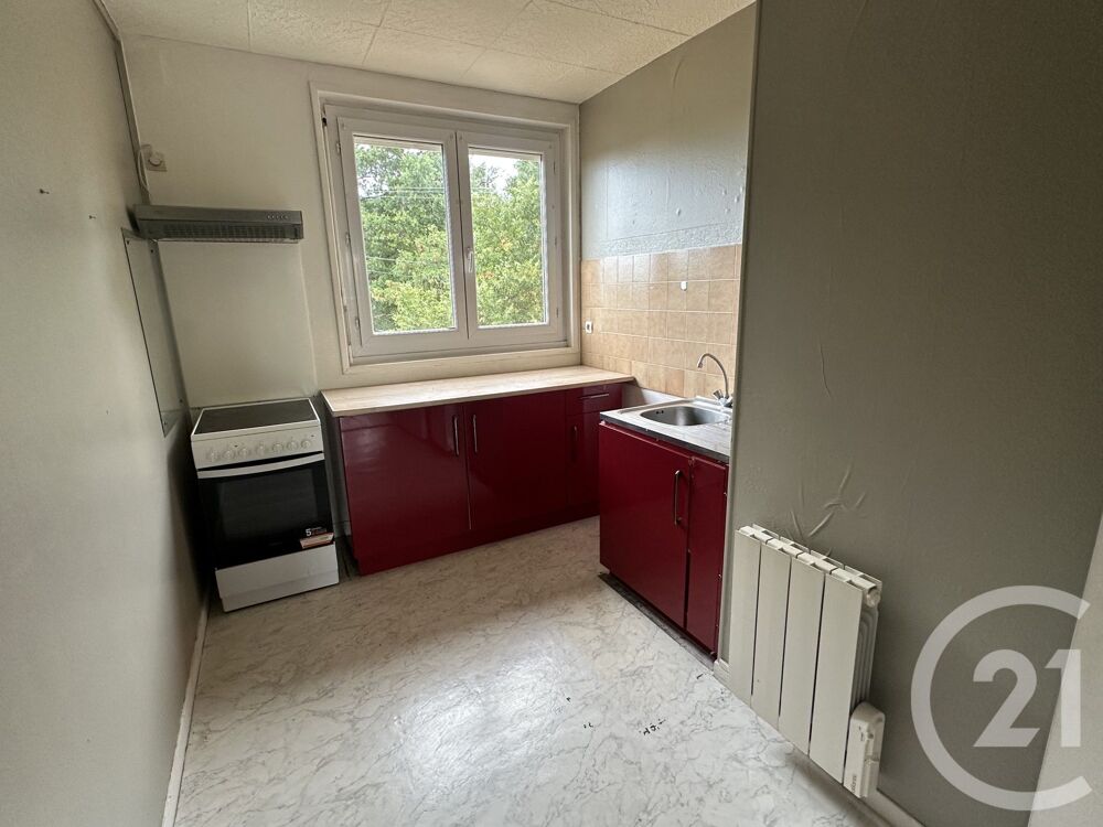 location Appartement - 3 pièce(s) - 73 m² Cercy-la-Tour (58340)