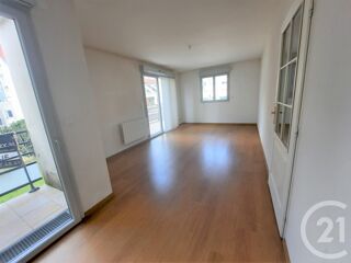  Appartement à louer 3 pièces 65 m²