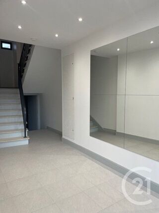location Appartement - 4 pièce(s) - 105 m² Montpon-Ménestérol (24700)