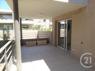 location Appartement - 2 pièce(s) - 42 m² Villeneuve-lès-Avignon (30400)
