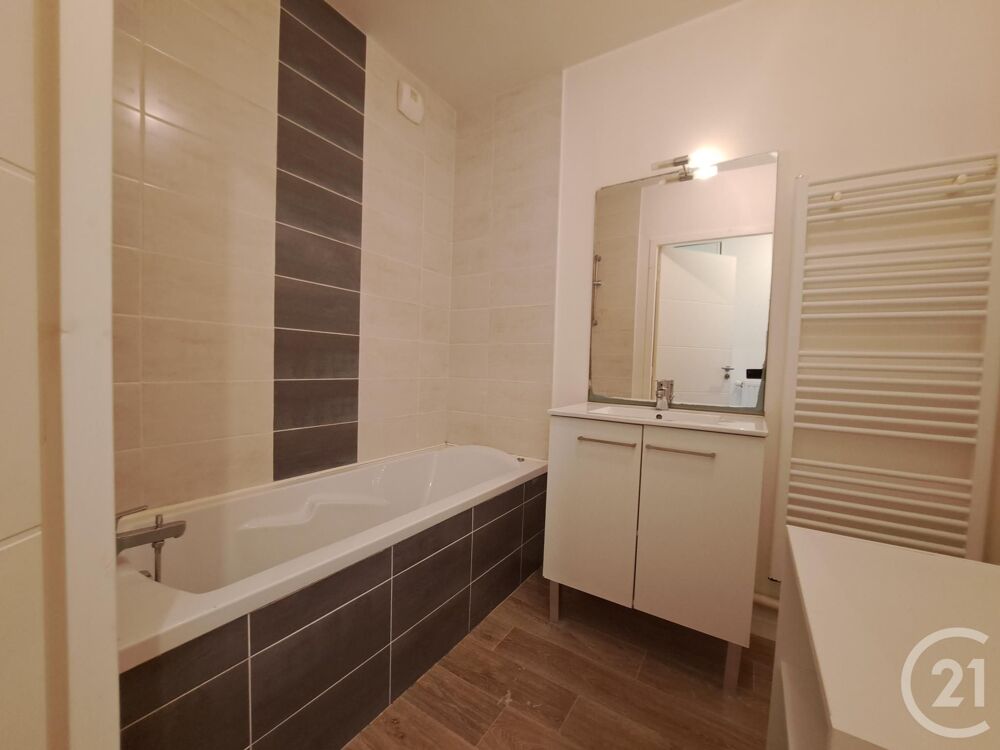 vente Appartement - 3 pièce(s) - 77 m² Saint-Avé (56890)